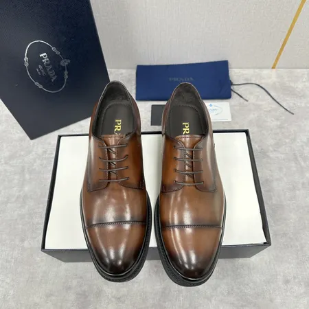 プラダ ビジネスシューズ