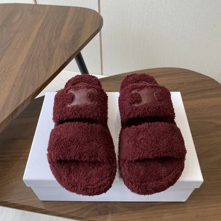 セリーヌ スリッパ