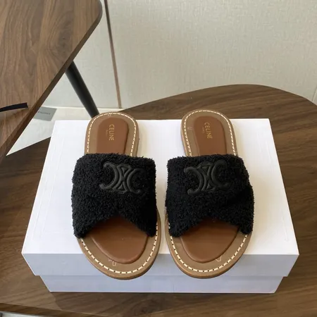 セリーヌ スリッパ