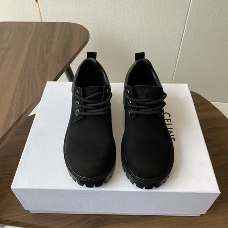 セリーヌ カジュアルシューズ