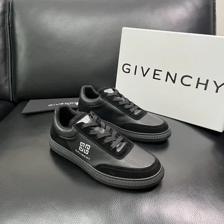 ジバンシィ カジュアルシューズ