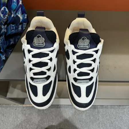 ルイヴィトン カジュアルシューズ