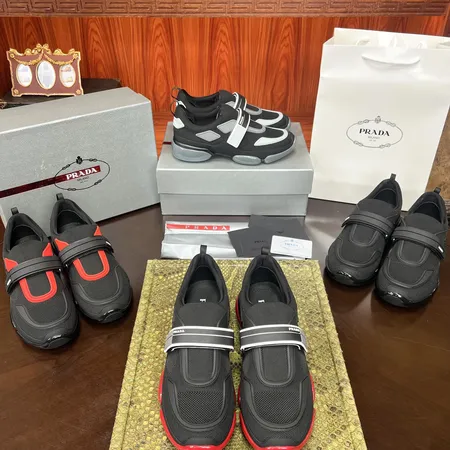 プラダ スニーカー