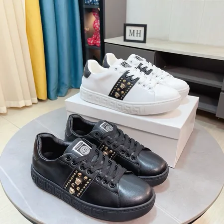 ヴェルサーチ カジュアルシューズ