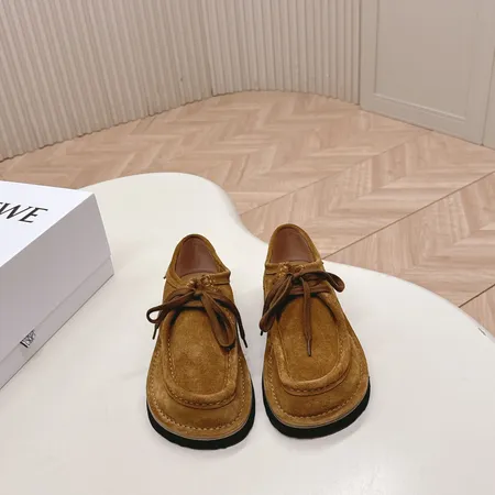 ロエベ カジュアルシューズ