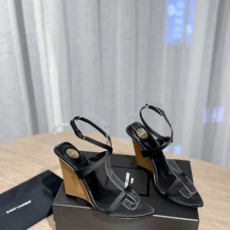 イブサンローラン サンダル