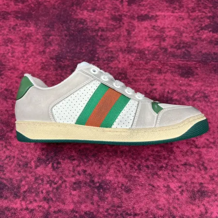 グッチ カジュアルシューズ