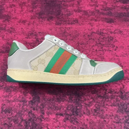 グッチ カジュアルシューズ