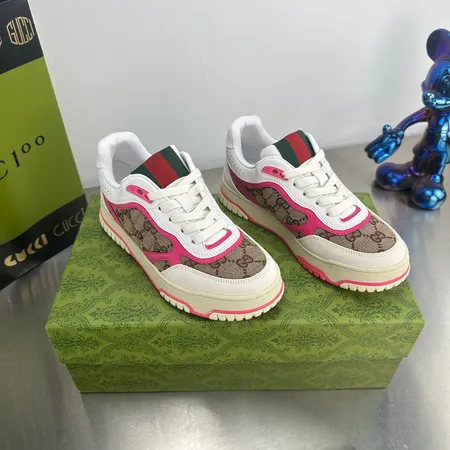 グッチ カジュアルシューズ