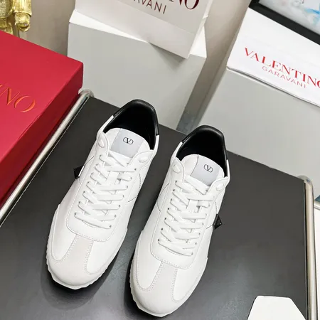 ヴァレンティノ カジュアルシューズ