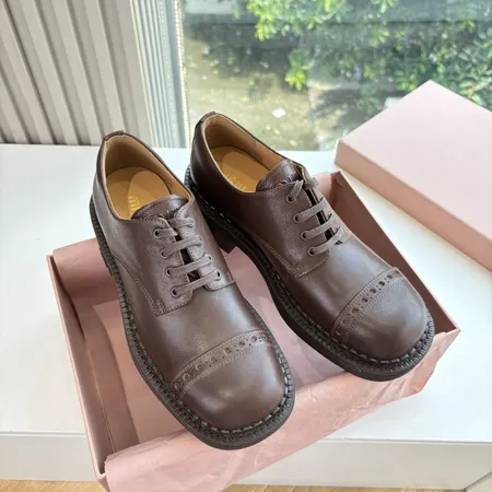 ミュウミュウ ビジネスシューズ