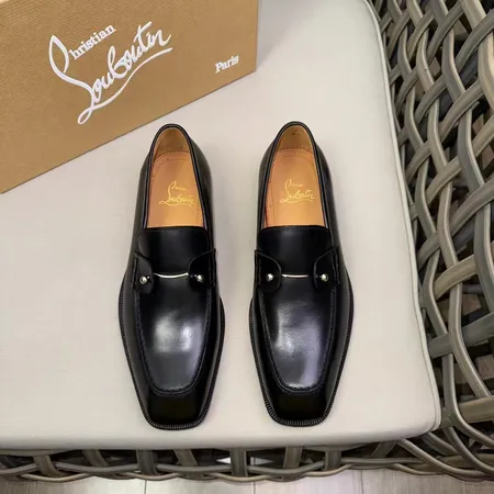 クリスチャン・ルブタン ビジネスシューズ