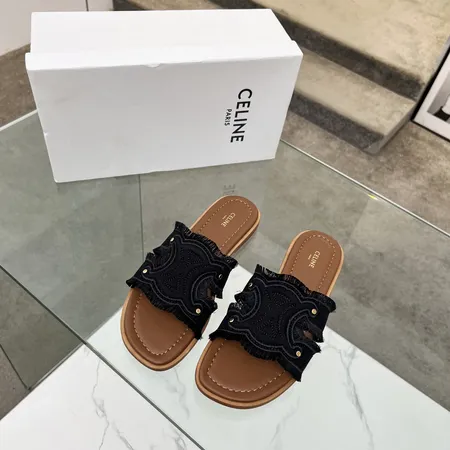 セリーヌ スリッパ