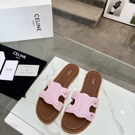 セリーヌ スリッパ