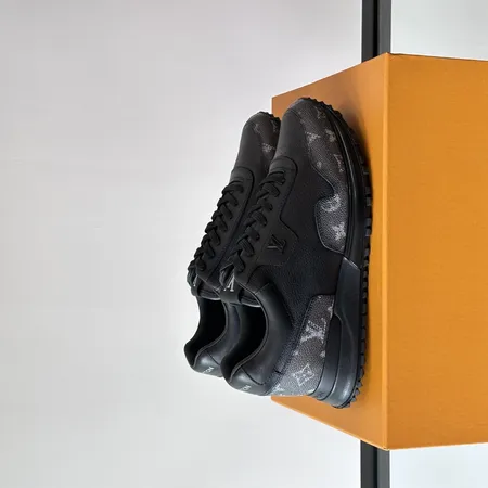 ルイヴィトン スニーカー