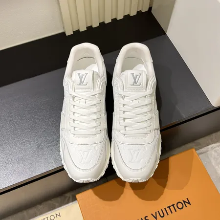 ルイヴィトン スニーカー