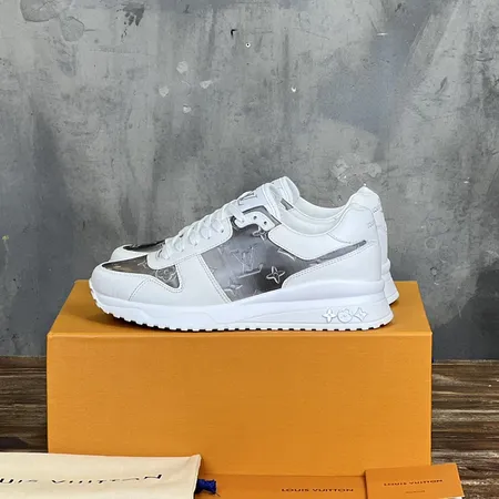 ルイヴィトン スニーカー