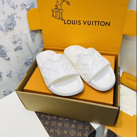 ルイヴィトン スリッパ