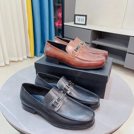 プラダ ビジネスシューズ