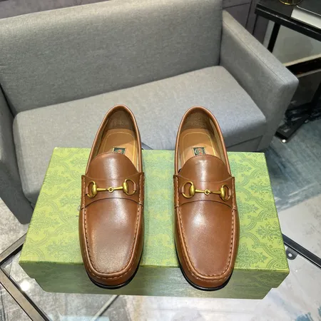 グッチ ビジネスシューズ