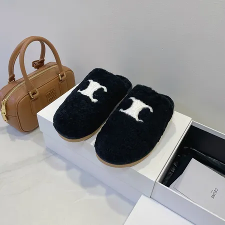 セリーヌ スリッパ