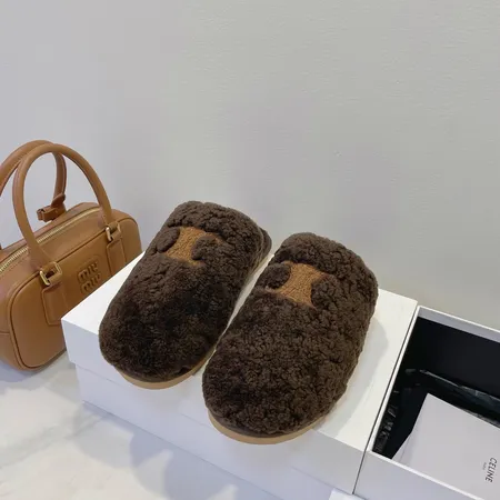 セリーヌ スリッパ