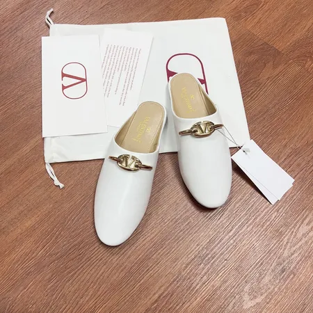 ヴァレンティノ スリッパ