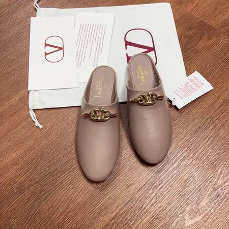 ヴァレンティノ スリッパ