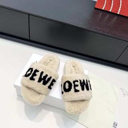 ロエベ スリッパ