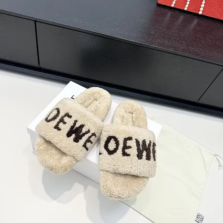 ロエベ スリッパ