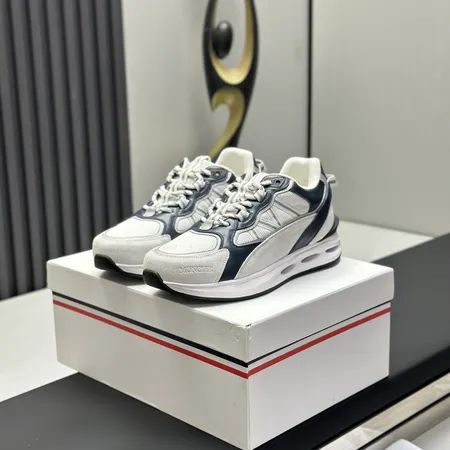 モンクレール スニーカー