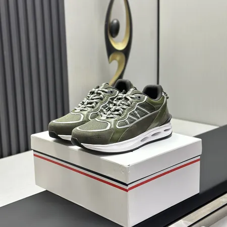 モンクレール スニーカー