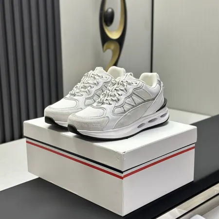 モンクレール スニーカー