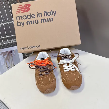 ミュウミュウ スニーカー