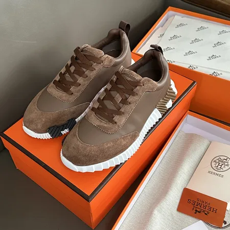 エルメス スニーカー
