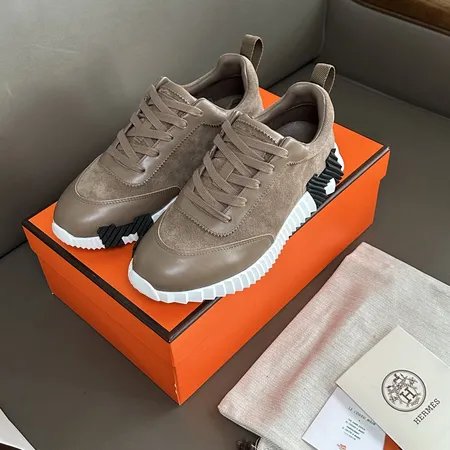 エルメス スニーカー