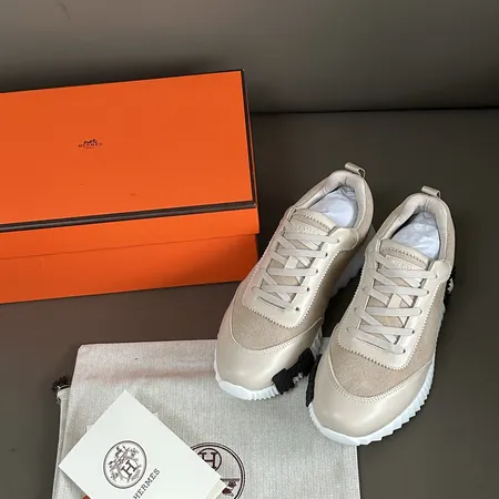 エルメス スニーカー