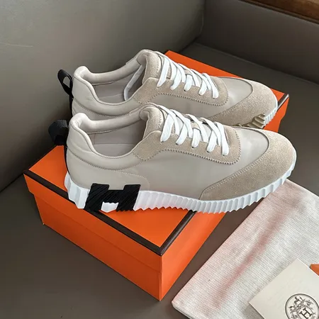 エルメス スニーカー