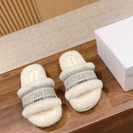 ディオール スリッパ