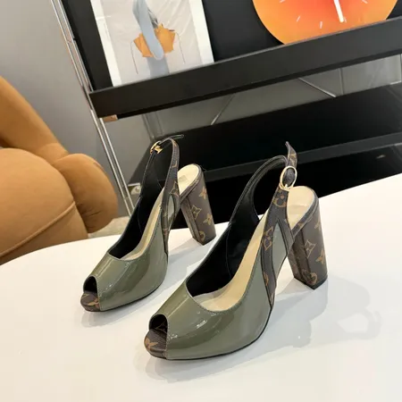 ルイヴィトン サンダル