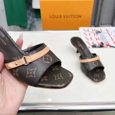 ルイヴィトン サンダル