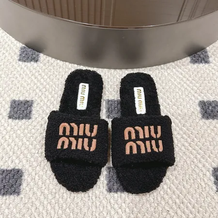 ミュウミュウ スリッパ