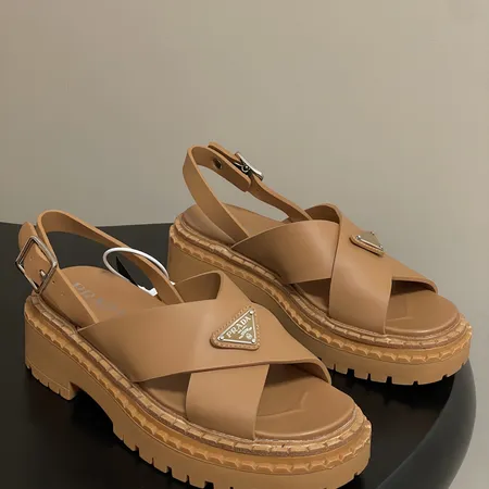 プラダ サンダル
