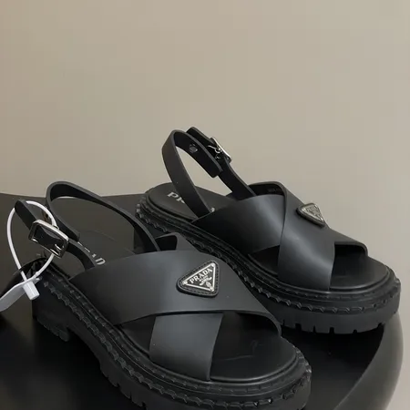 プラダ サンダル