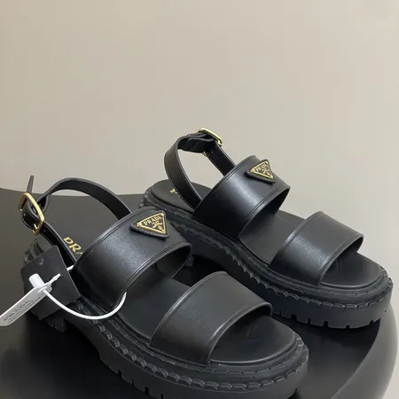 プラダ サンダル