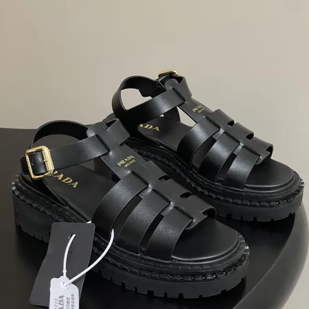 プラダ サンダル