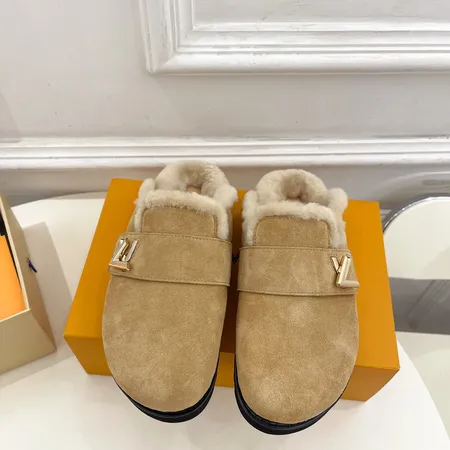 ルイヴィトン スリッパ