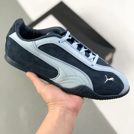 プーマ カジュアルシューズ