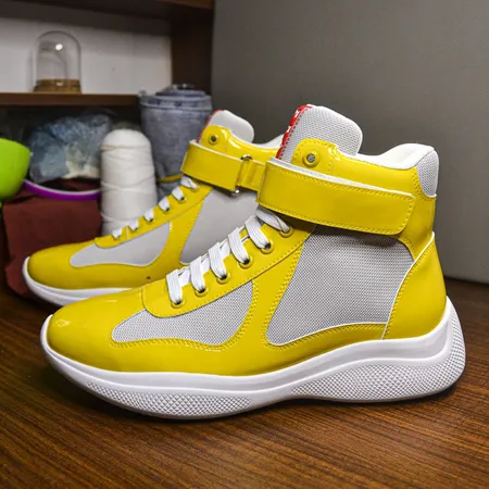 プラダ スニーカー