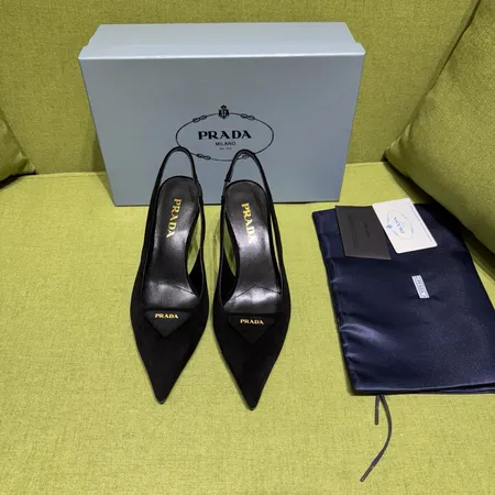 プラダ サンダル